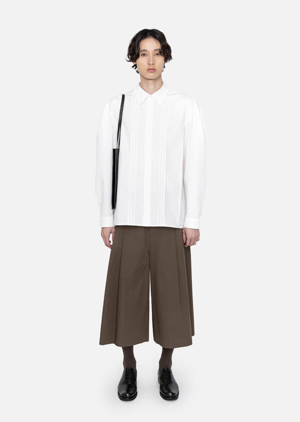 pleated shirt, white