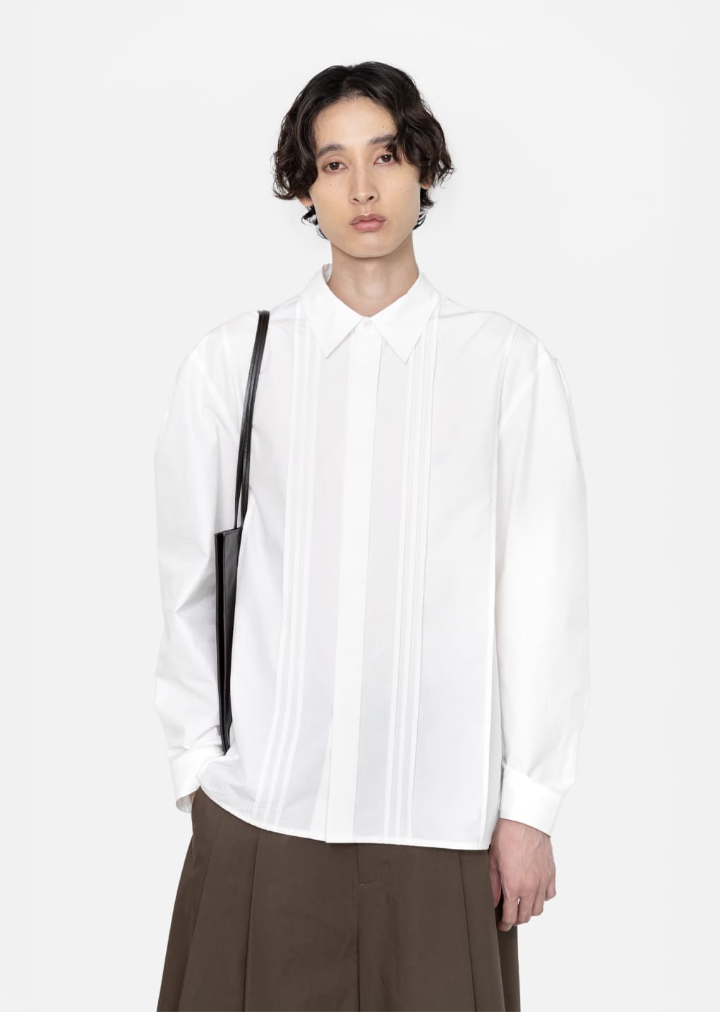 pleated shirt, white