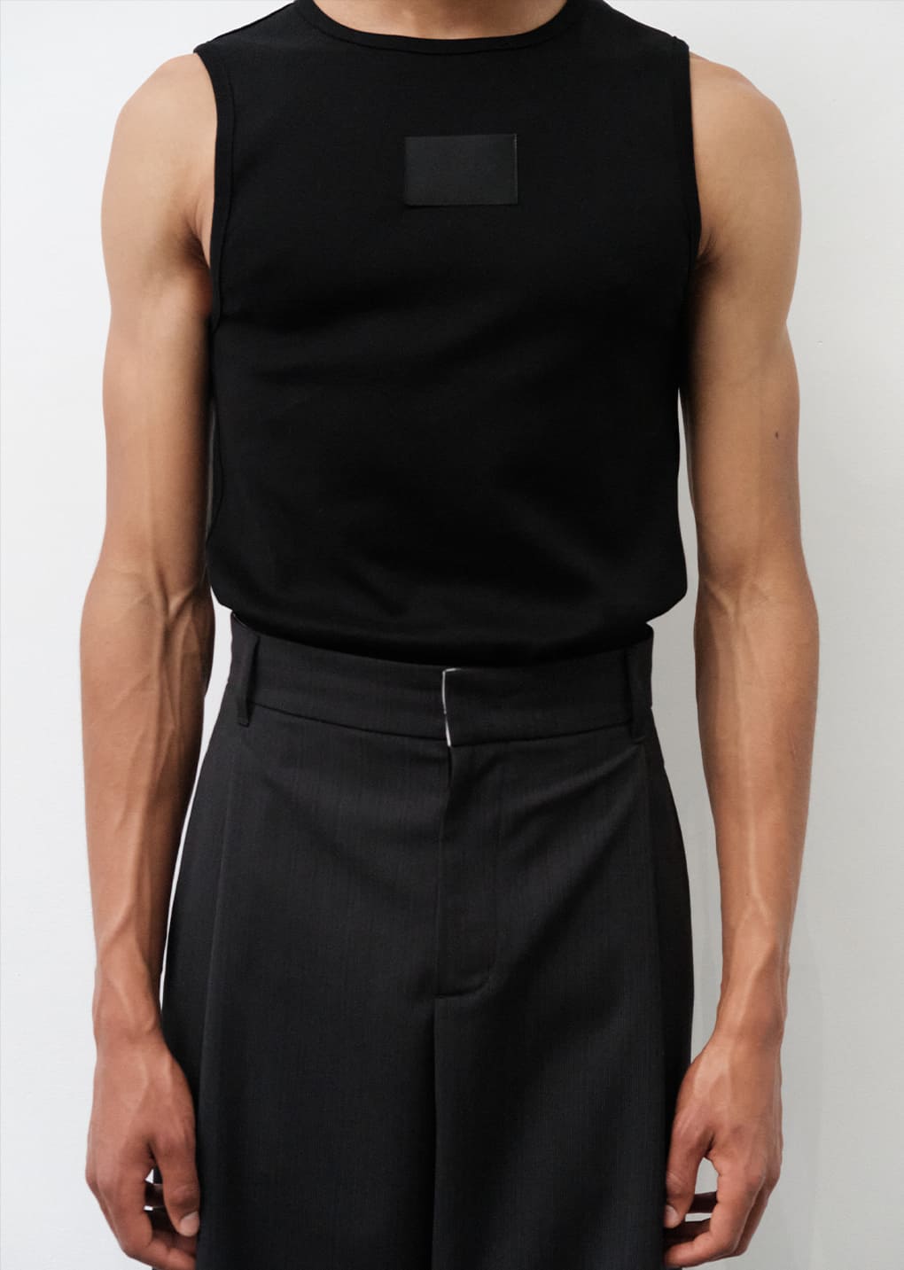 round neck sleeveless top, black hover