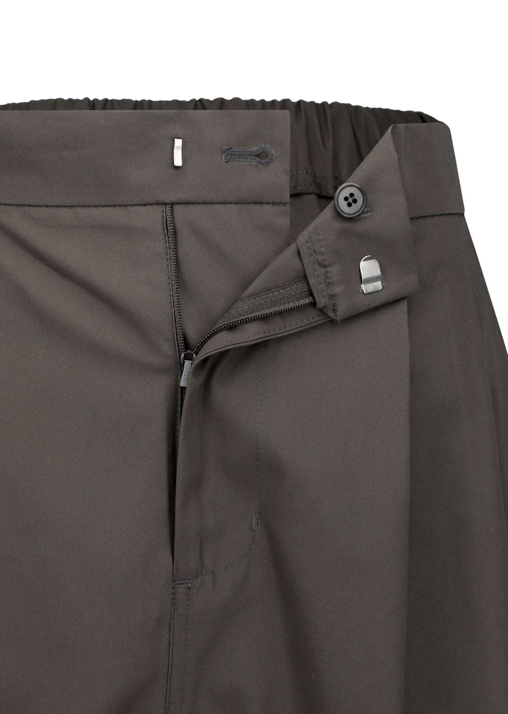 two tuck wide shorts, brown