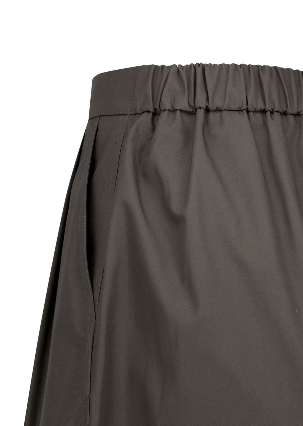 two tuck wide shorts, brown