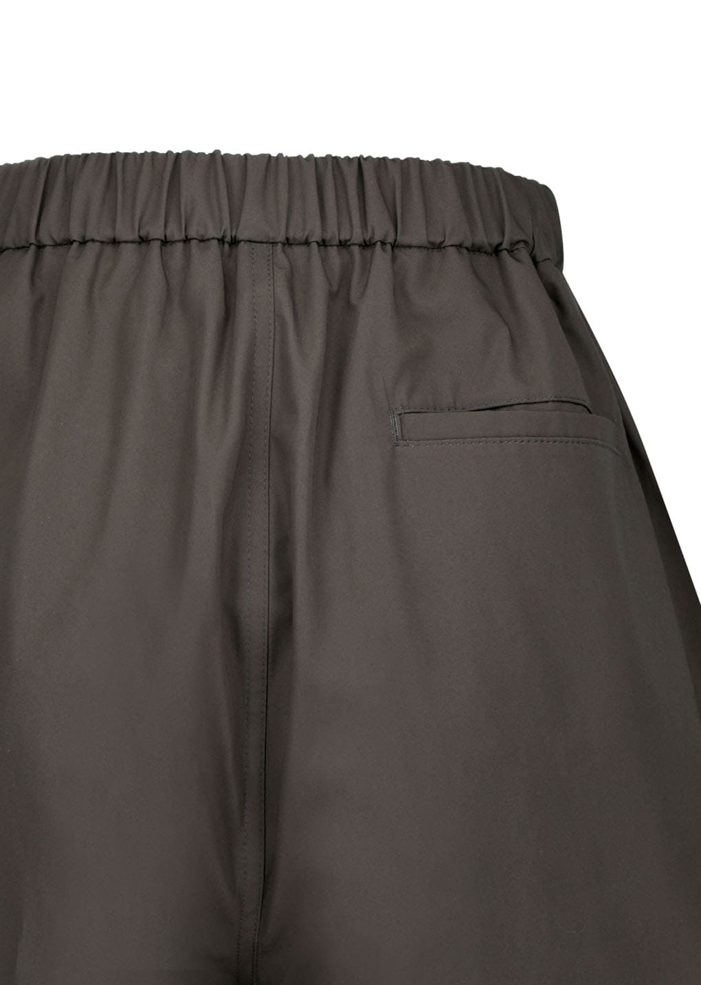 two tuck wide shorts, brown
