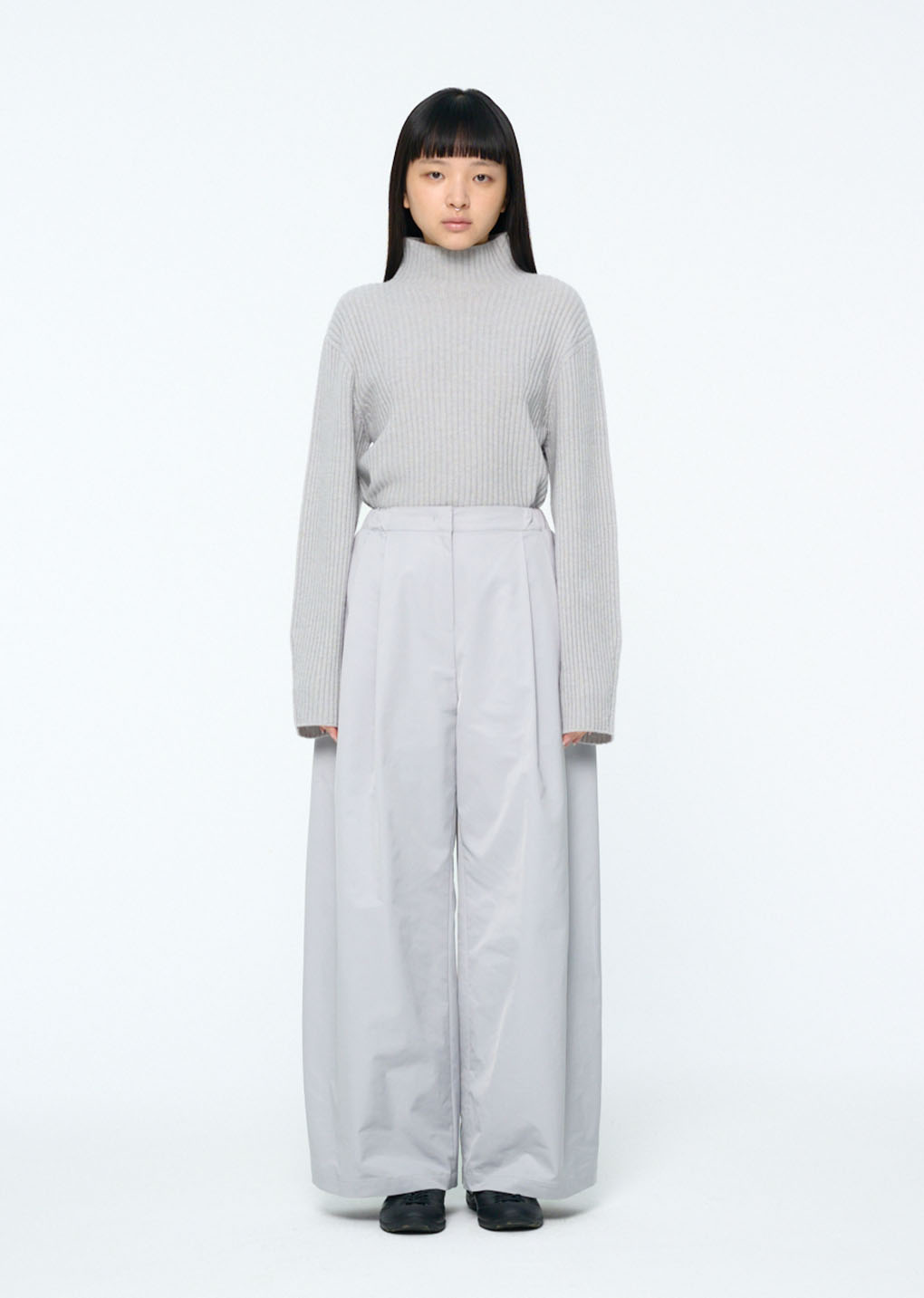 two tuck balloon pants, light grey