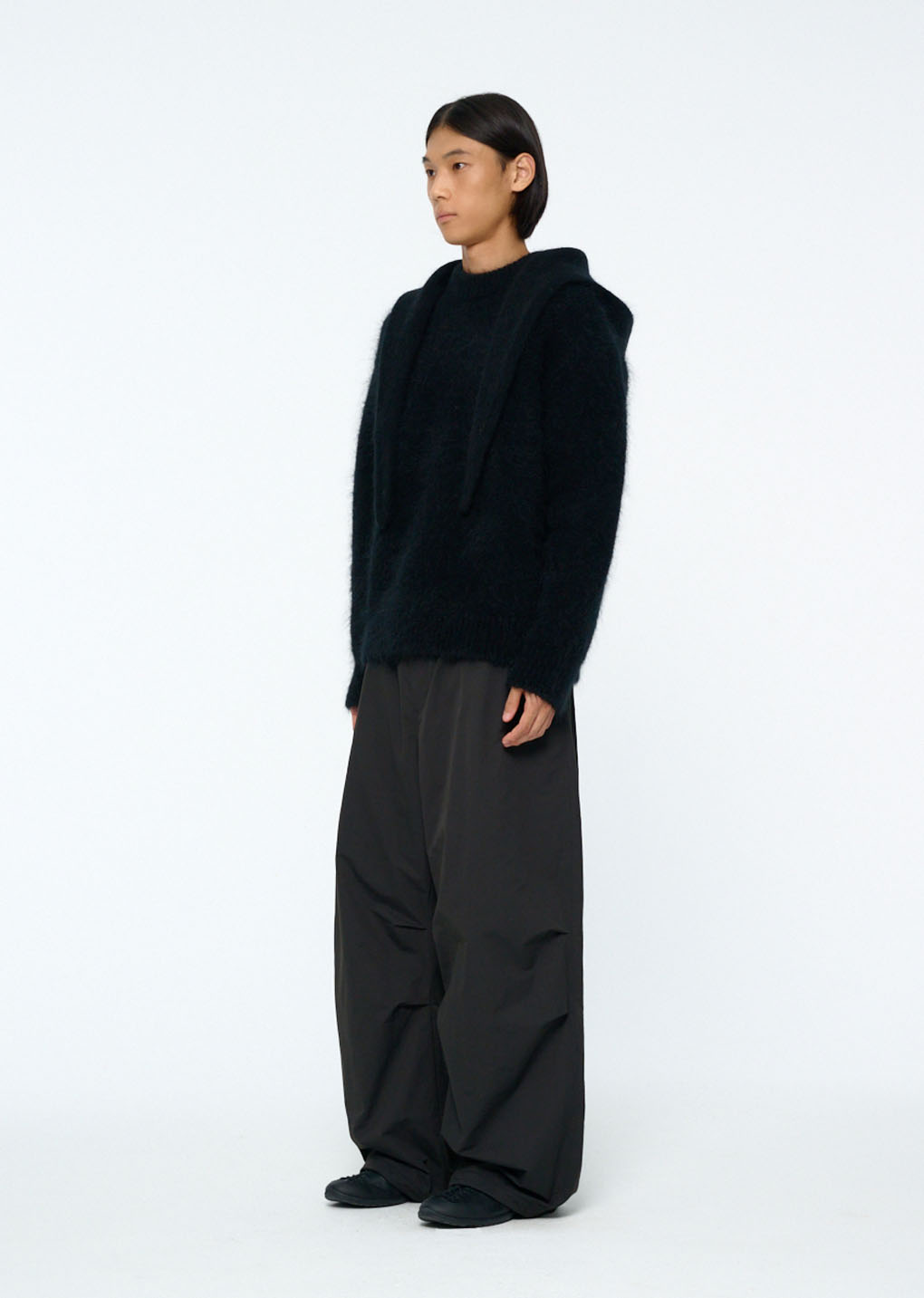 hairy rounded pullover, black