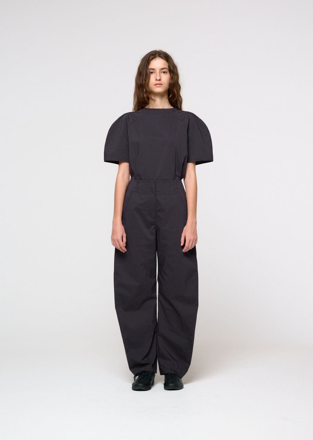 raglan top, charcoal hover